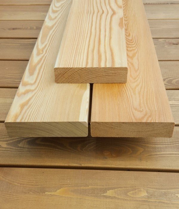 Палубная доска из лиственницы класс В 28x120x3000 мм
